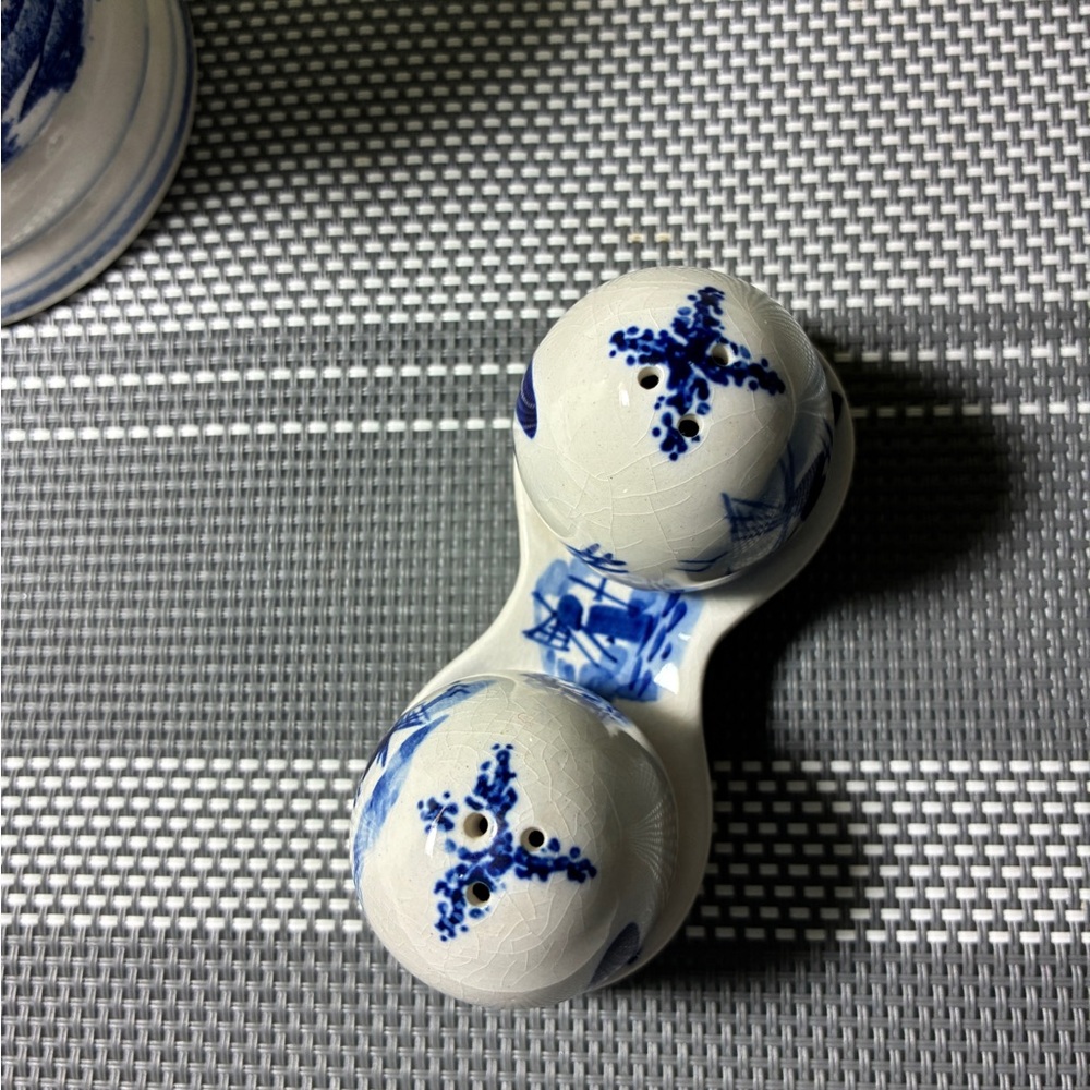 Blue and White Ceramic Windmill Art Set & salt & pepper set - Picture 2 of 8